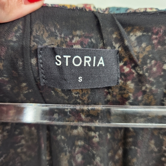 Storia Ditzy Floral Long Sleeve Mini Dress Womens Size Small V Neck Smocked - Picture 7 of 10